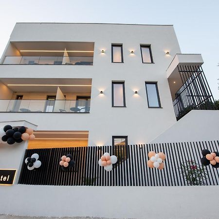 Calma Boutique Hotel Vlorë エクステリア 写真