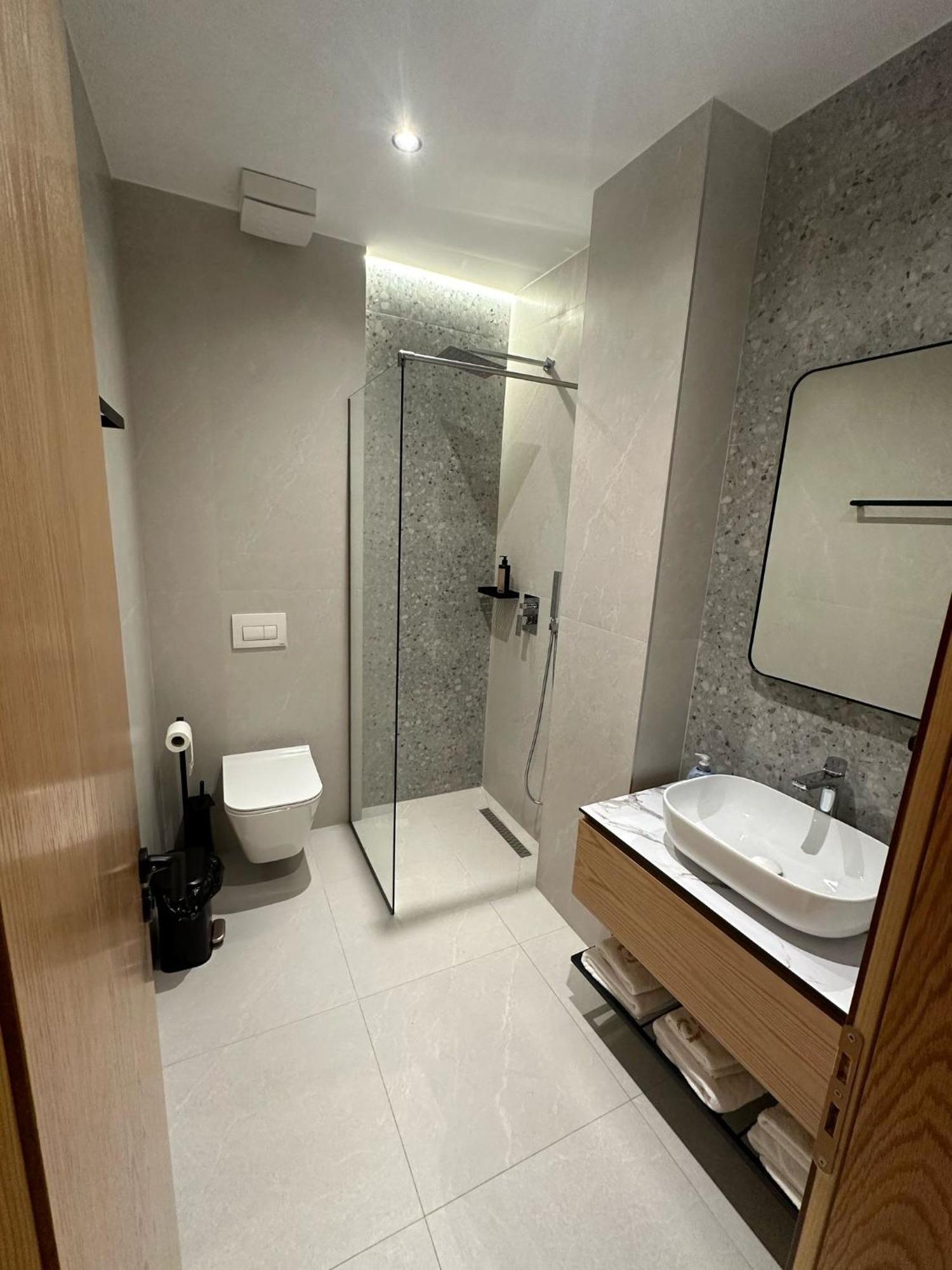 Calma Boutique Hotel Vlorë エクステリア 写真